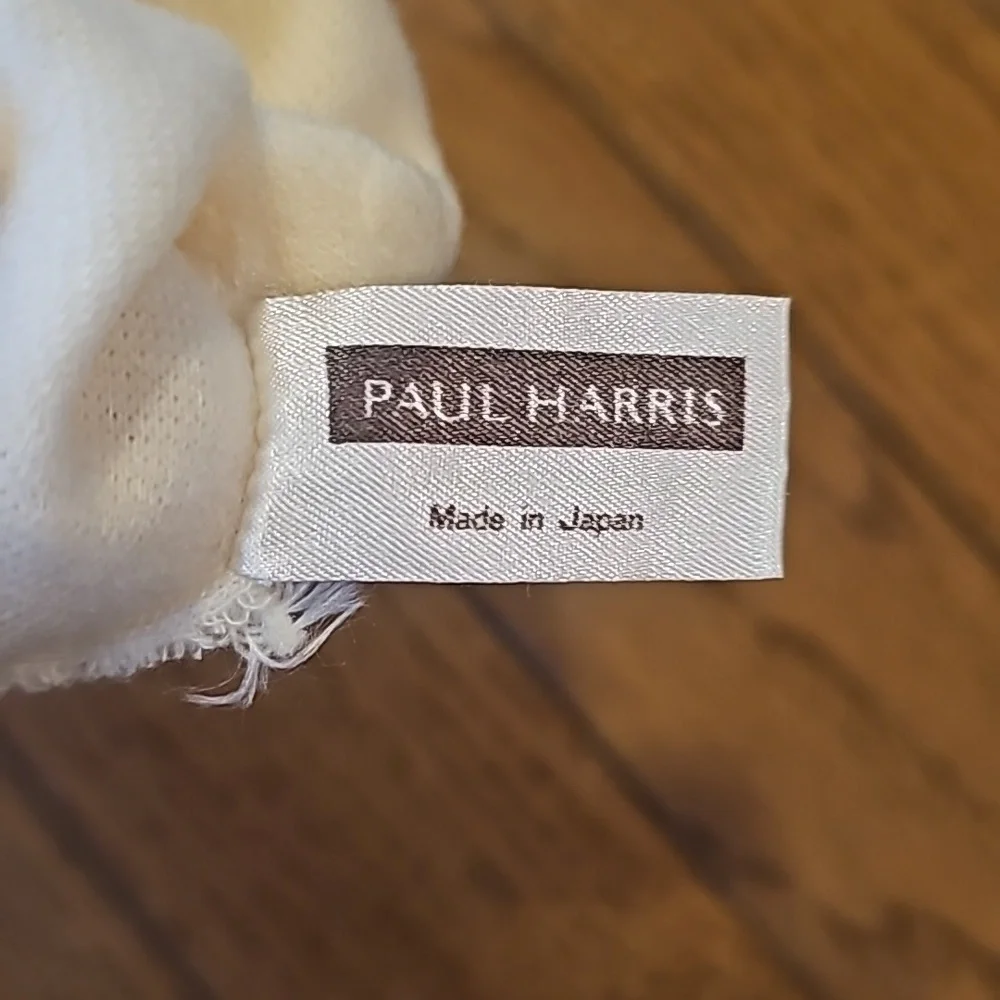 Paul Harris Acrylic Cream Vintage Party Gloves Small/Medium